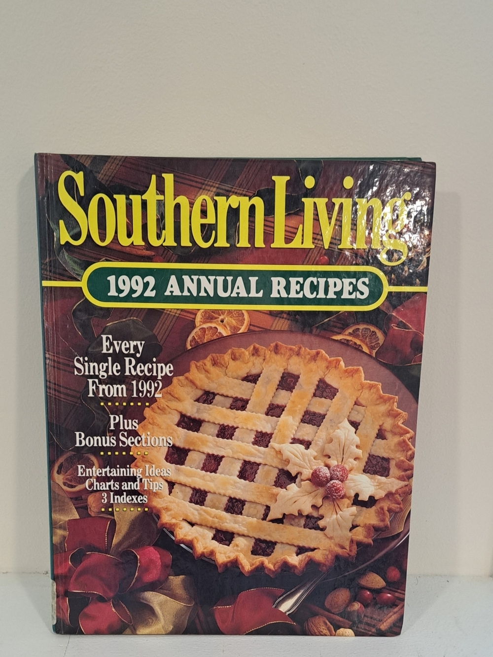 Vtg. 1992 Southern Living Annual Recipes Cookbook Entertaining Cooking Family.